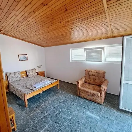 Casa Bianca - Summer Residency Guest house